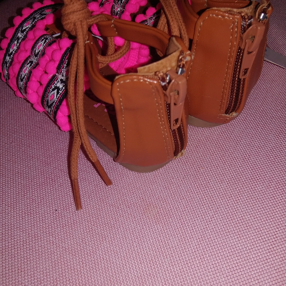 Kidget Sandals - Picture 3 of 4